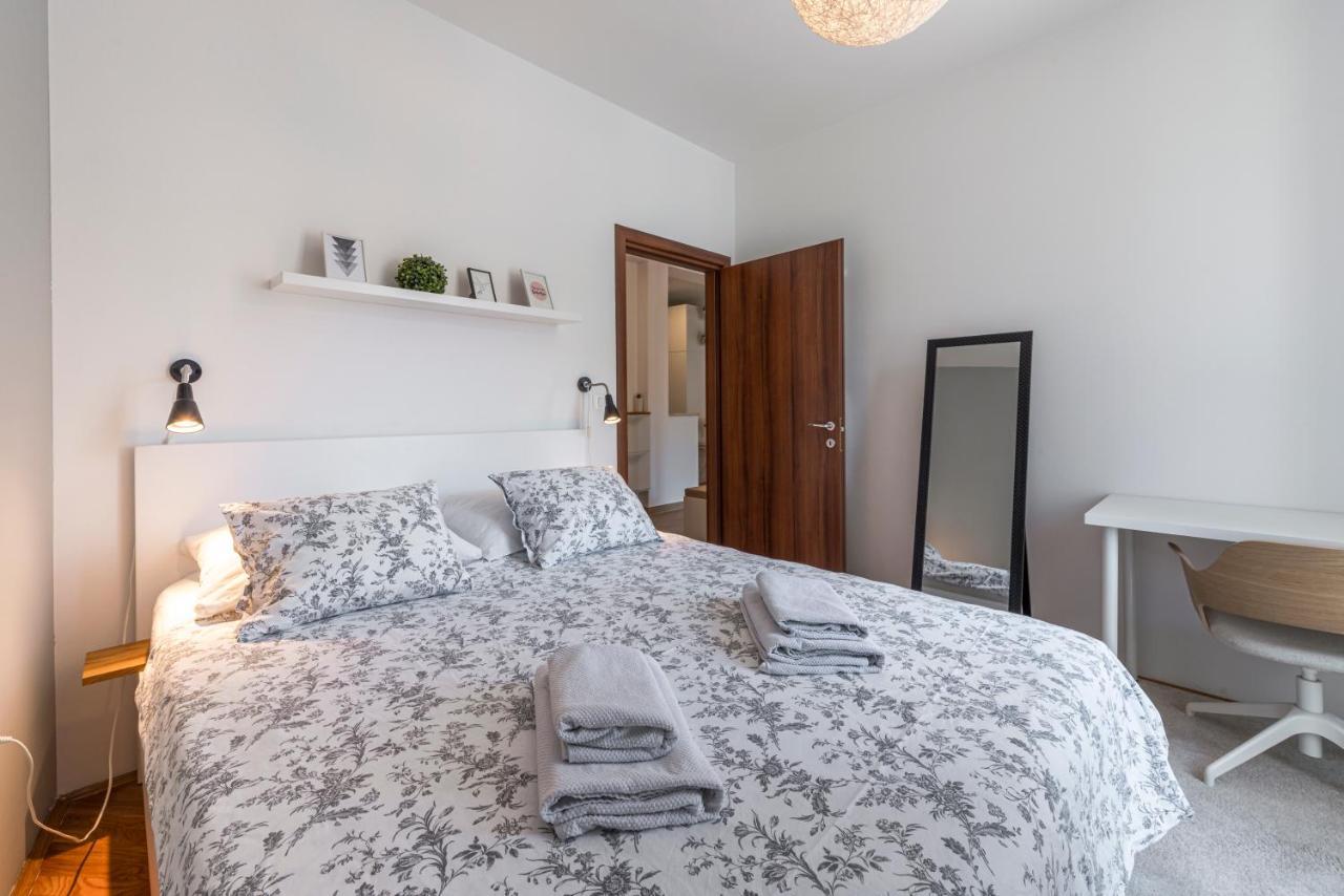 51 Street Apartment Dubrovnik Eksteriør billede